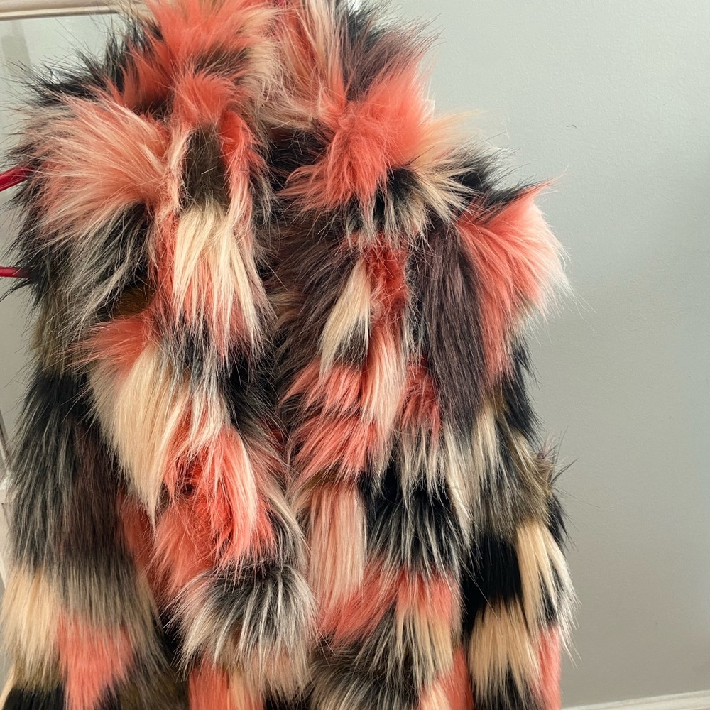Colorful faux vest - Picture 2 of 4